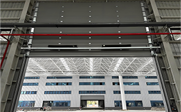 鄯善工业提升门